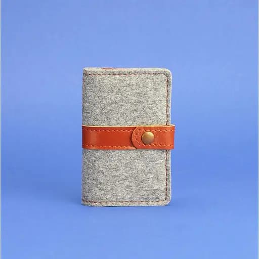 Фетровый кард-кейс (визитница) 6.1 с кожаными коричневыми вставками - фото 6