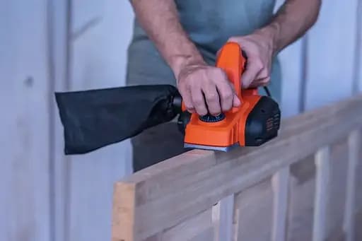 Рубанок сетевой Black&Decker BEW712 - фото 10