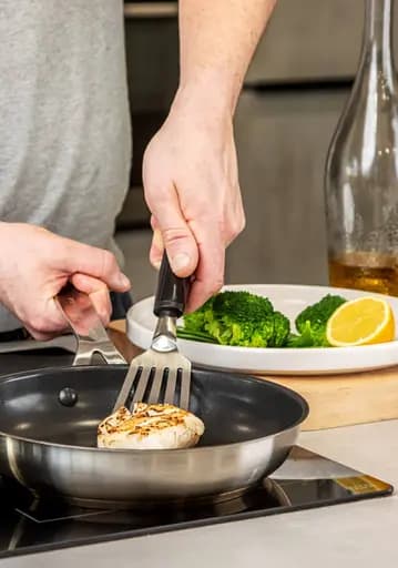 Лопатка з прорізами KitchenAid Classic 31.8 см чорний (KCG024OHOBE) - фото 6