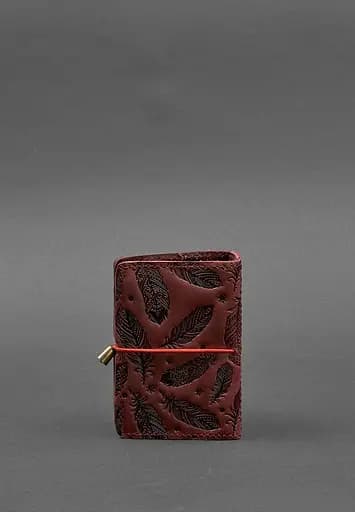 Женский кожаный кард-кейс 7.0 бордовый с перьями. - фото 5