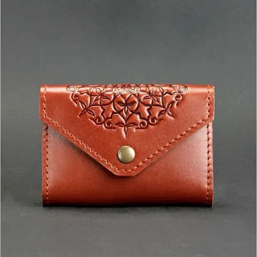 Кожаный кард-кейс 3.0 светло-коричневый с мандалой - фото 7