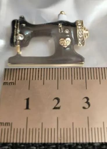 Брошь Швейная машинка брошь-булавка - фото 3