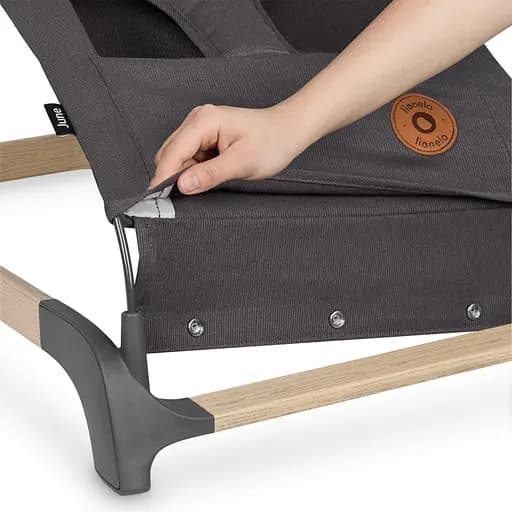 Шезлонг-гойдалка Lionelo June Grey Stone з ігровою дугою, сірий (LO-JUNE GREY STONE) - фото 6