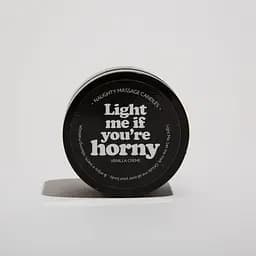 Масажна свічка міні з ароматом ванільного крему Light Me if You're Horny 50g - мініатюра 4