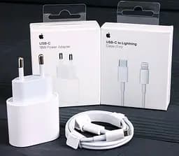 Зарядный набор блок 18W + кабель Type-C - Lightning MU7V2