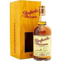 Віскі Glenfarclas The Family Cask 1992 S22 #5988 Single Malt Scotch Whisky 52.6% 0.7 л у дерев'яній коробці