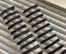 Набір чорних шпильок для волосся зі стразами 20 шт.