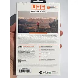 Протиударний чохол UAG Monarch Pro MagSafe (Original) для iPhone 16 Carbon Fiber 114458114242 - мініатюра 4