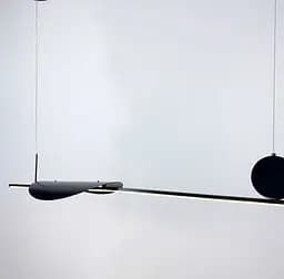 Мінімалістична підвісна люстра з чорному каркасі Line.F Довжина 90 см