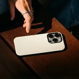 Чохол-накладка Native Union Active Case Sandstone для iPhone 16 Pro Max (ACTCSE-SAN-NP24PM) - мініатюра 2