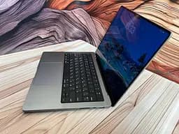 Ноутбук Apple MacBook Pro 14" 2021 M1 Pro/16/512 (RK04LDVHW3) Б/в - мініатюра 3