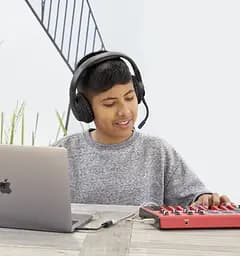 Навушники Belkin Over-Ear Soundform Inspire Wireless (AUD006BTBLK) - мініатюра 3