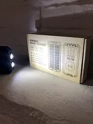 Зовнішній акумулятор на сонячних батареях 30000 mah + 2 ліхтарі - мініатюра 5