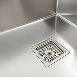 Кухонна мийка Platinum Handmade нержавійка 78х50 L (один отвір, квадратний сифон 3.0/1.0 мм) - мініатюра 6