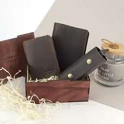 Подарочный набор мужской в коробке Handycover №46 (коричневый) ключница, обложка на документы и паспорт