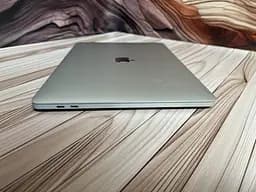 Ноутбук Apple MacBook Pro 13" 2020 i7/32GB/512GB (C02DR2ADML87) Б/в - мініатюра 5