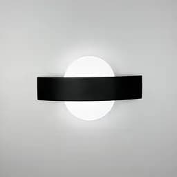 Чорне бра з овальним розсіювачем Line F Арт. W 206 - 250*130 BK