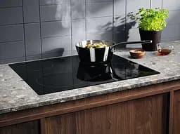 Варильна поверхня індукційна Electrolux 60 см чорний - мініатюра 2