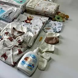 Набір для пологового будинку для новонародженого 33 предмети + прозора сумка в подарунок від ЕкоМама нейтральні кольори - мініатюра 14