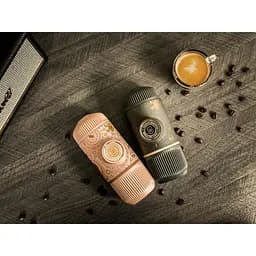 Портативна еспресо-кавоварка Wacaco Nanopresso темно-сіра з чохлом - мініатюра 6