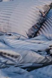 Комплект постельного белья Страйп Сатин Graphite Grey темно-серый - двуспальный