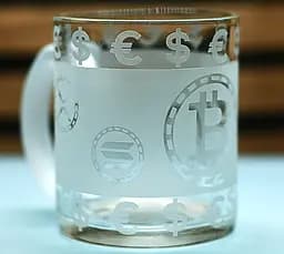 Скляна чашка 320 мл Криптовалюта з гравіюванням подарунок для трейдера інвестора  БІТКОІН ETH DOGE SOL BNB TON