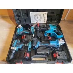 Набор аккумуляторных электроинструментов 4в1 на аккумуляторах (4 АКБ) в чемодане, кейсе, шуруповерте, болгарке, перфораторе, гайковерте.
