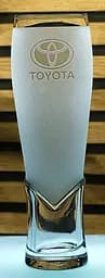 Пивний крафтовий келих 440 мл з гравіюванням Toyota подарунок для автолюбителя  кухоль для пива з логотипом авто