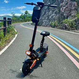 Електросамокат із сидінням GIANT Blade GT Pro (1600W, 48V 18Ah)  - мініатюра 6