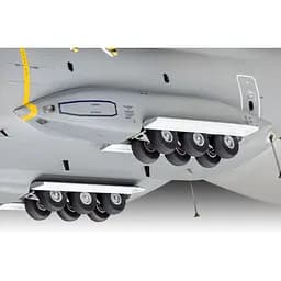 Збірна модель-копія Revell Літак Airbus A400M Atlas RAF 1:72 (1810305) - мініатюра 4