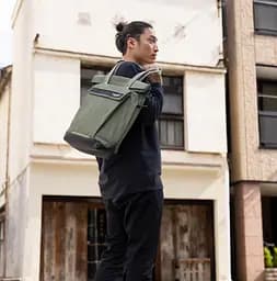Сумка Thule Paramount Crossbody Tote 22L PARATB-3116 Black (6949022) - мініатюра 6