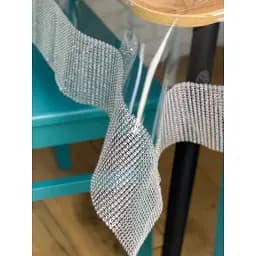 Скатертина силіконова зі срібною стразовою стрічкою 230х140 см