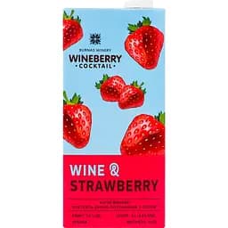 Уцінка. Напій винний WineBerry Wine & Strawberry винно-полуничний з соком рожеве напівсолодке 1 л