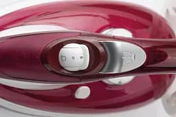 Утюг с подачей пара Gorenje SIH3000RBC (6602877) - мініатюра 3