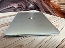 Ноутбук Apple MacBook Pro 13" 2020 i7-1068NG7/32/512 (C02DN0LQML87) Б/в - мініатюра 6