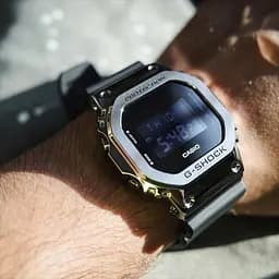 Наручні годинники чоловічі Casio G-Shock GM-5600-1ER з полімерним ремінцем - мініатюра 8