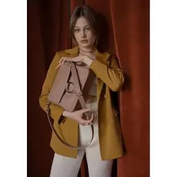 Жіноча шкіряна сумка Jessie карамель краст