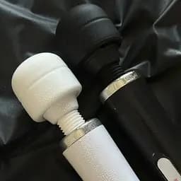 Вібромасажер для клітора Hitachi Magic Power