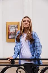 Жіноча сорочка для вагітних стилю oversize в клітинку для майбутніх мам Siena S - М (42 - 44) Lullababe блакитний - мініатюра 3