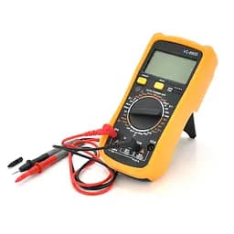 Мультиметр VC-890D. Вимірювання: V, A, Ω, F. Функції: продзвонювання, перевірка діодів, тест транзисторів. Габарити: 175х91х40 мм. Вага: 260 г.