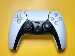 Ігрова консоль Sony PlayStation 5 825GB White [9703] Б/У [144367] - мініатюра 4
