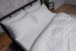 Комплект постільної білизни Moon&Star Satin Premium Royal White сімейний 2х143х210 см наволочки 2х40х60 см - мініатюра 4