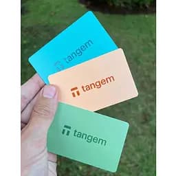 КриптогаманецьTangem Wallet 2.0 набір з 3 карт Trendy Pastel (TG128X3-TP) - мініатюра 2
