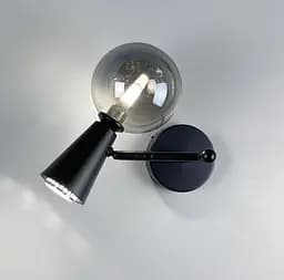 Бра з унікальним плафоном на два джерела світла в чорному кольорі Line.F YG 8006-2W BK