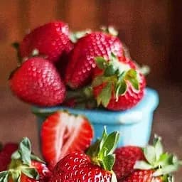 Саженец Agro-Market Клубника Розана Киевская (ранний срок созревания, сорт с повышенной зимостойкостью) 5 шт. в упаковке (25712)