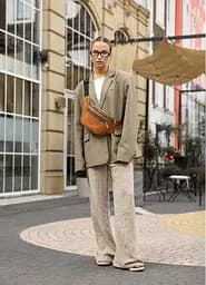 Велика жіноча шкіряна сумка бананка Sambag Tirso Max руда 38 × 17 × 6 см (81341121) - мініатюра 3