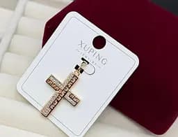 Підвіска хрест медична золото прикраса Xuping гіпоалергенний хрестик біжутерія на ланцюжок під золото з камінчиками