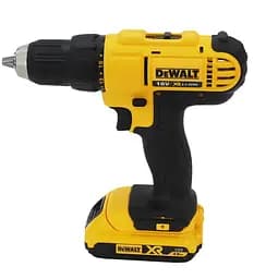 Дриль-шурупокрут акумуляторний DeWalt з АКБ та ЗП DCD771D2