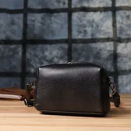 Модна жіноча сумка з натуральної шкіри з актуальним декором Vintage 22922 чорна - мініатюра 10