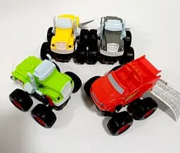 Машинка "Вспыш" 2016-7 инерционная пластиковая, 10см МИКС